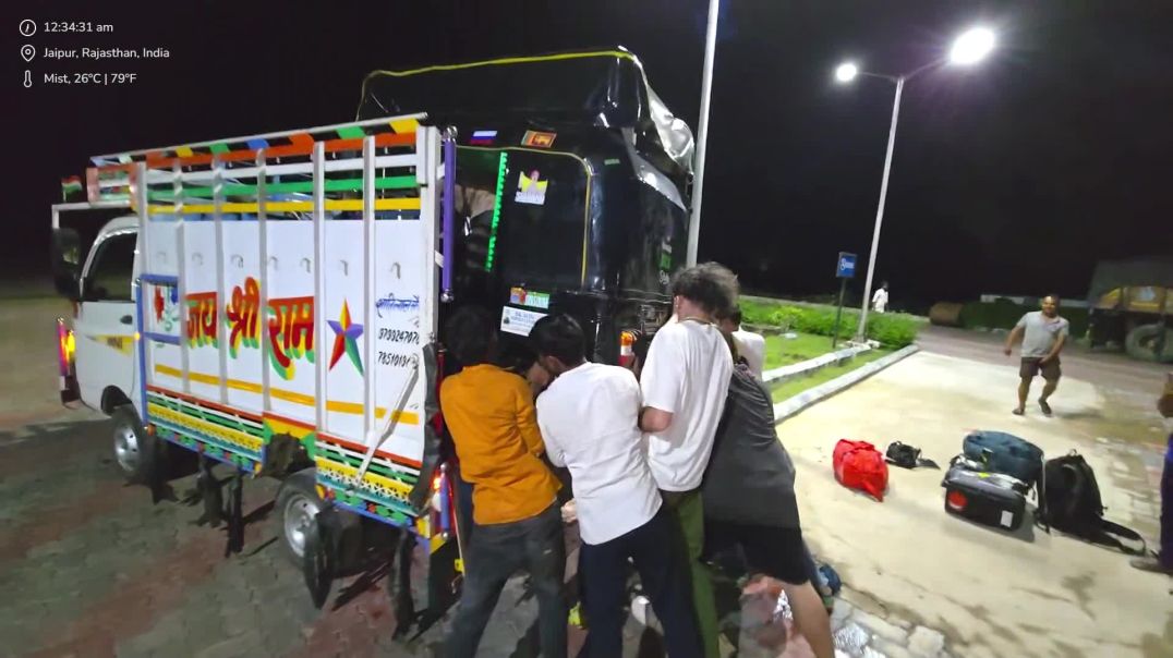 Tuk-Tuk breaks down causing Sam, Deepak and Asian Andy to load it onto a truck!